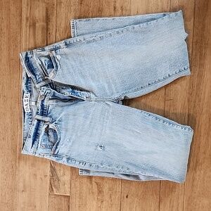 Like New DAZE Distressed Ankle Jeans (27)